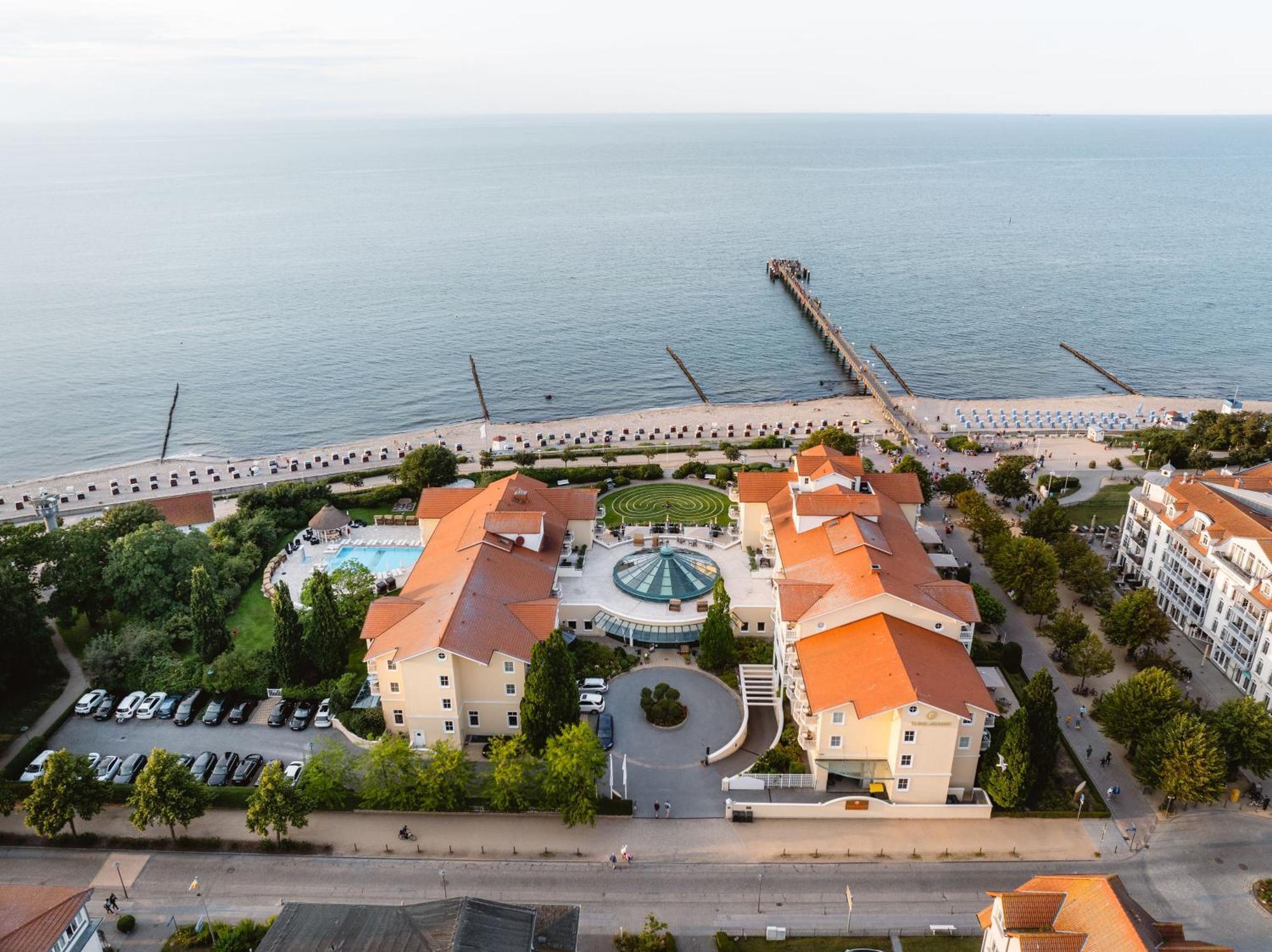 A-Rosa Ostseehotel Kuhlungsborn Bagian luar foto