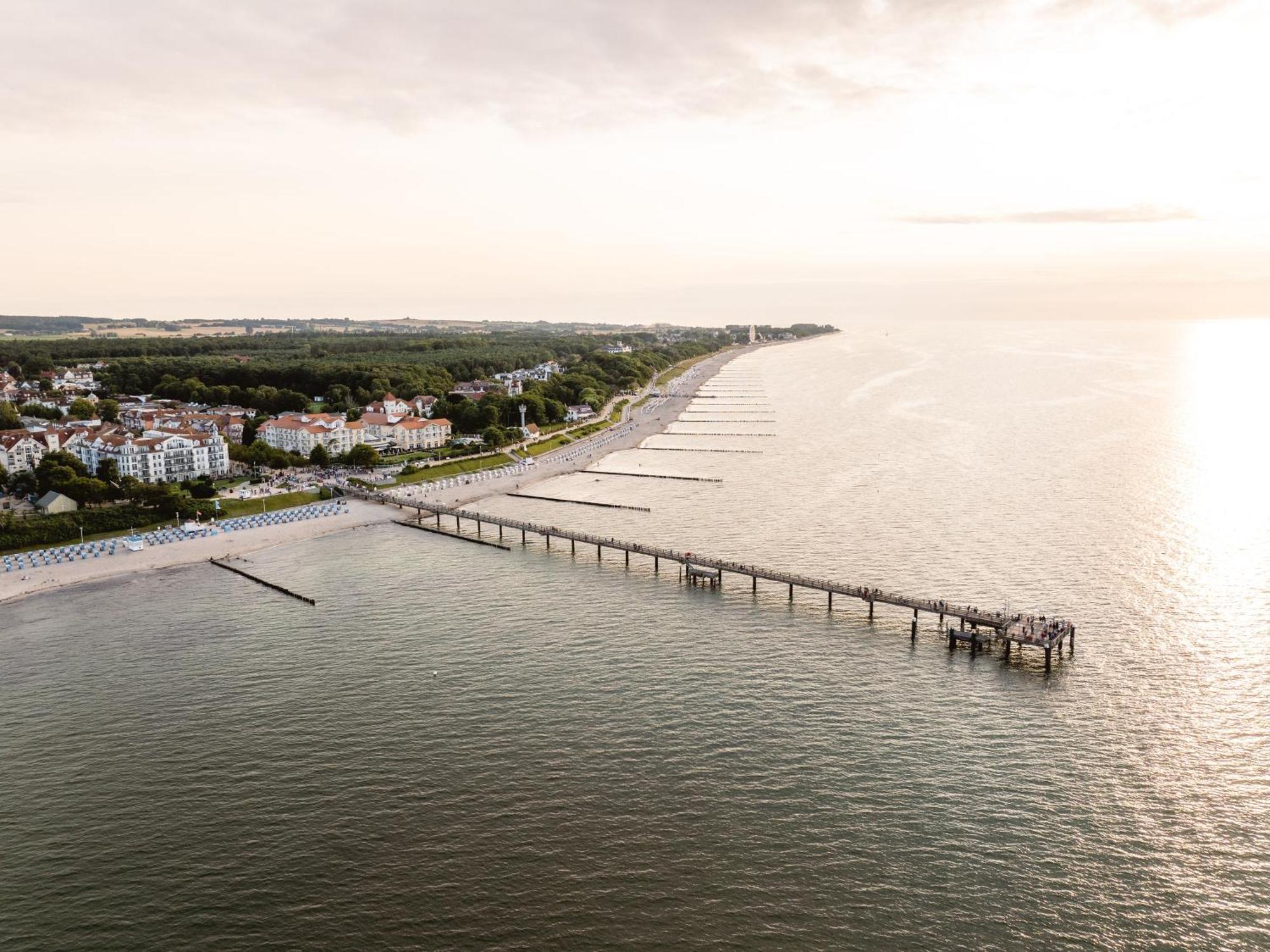 A-Rosa Ostseehotel Kuhlungsborn Bagian luar foto