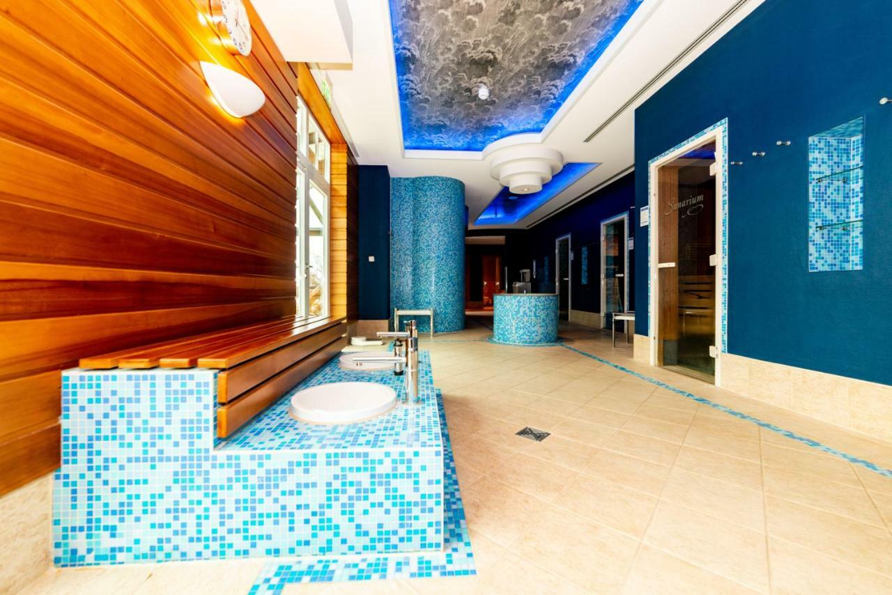 A-Rosa Ostseehotel Kuhlungsborn Bagian luar foto